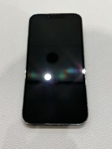 iPhone8 レッド　赤　本体のみ　背面割れ　ジャンク iPhone8 レッド 赤 本体のみ 背面割れ ジャンク